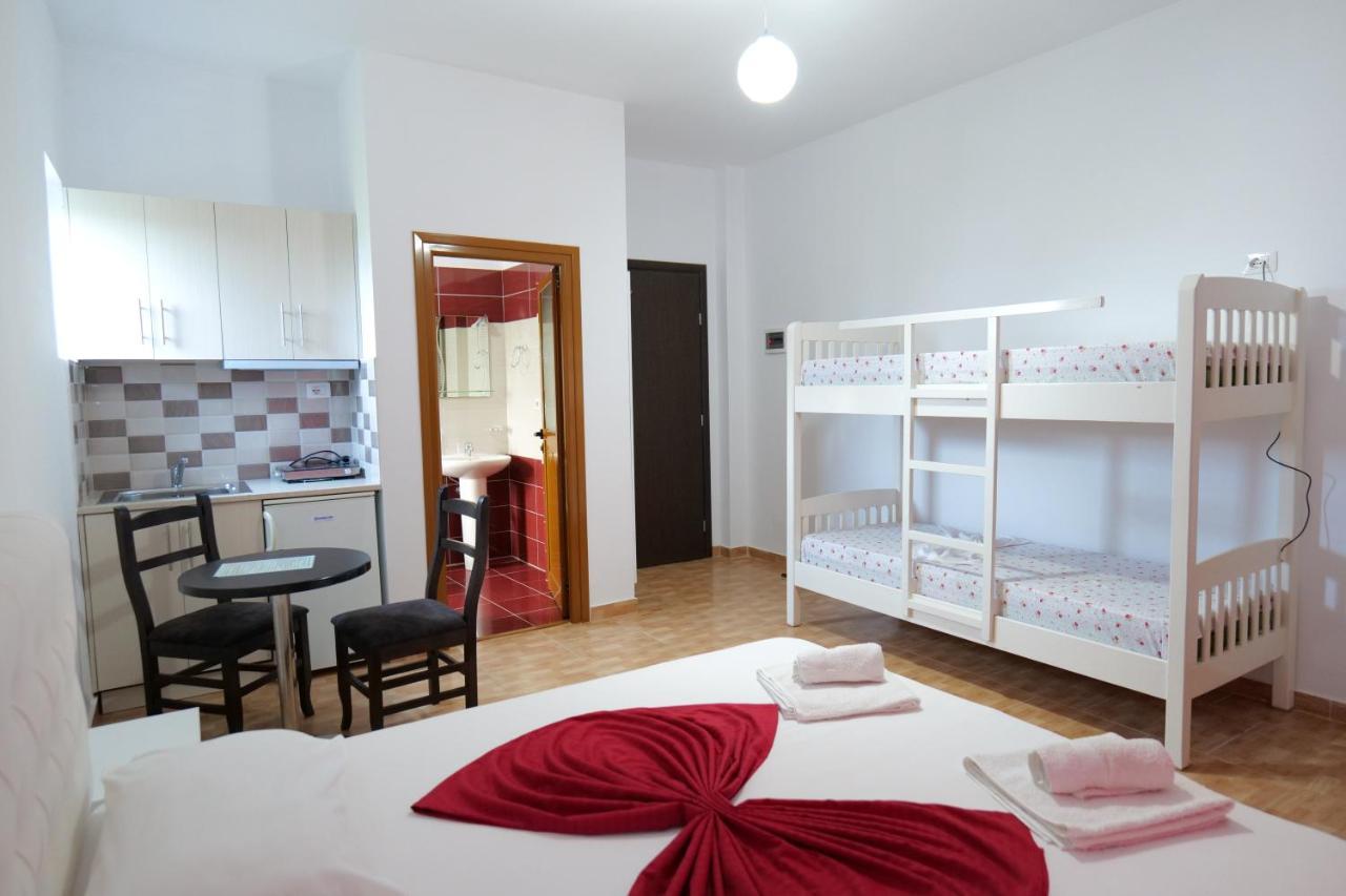 Vila Relax Ksamil Exteriör bild