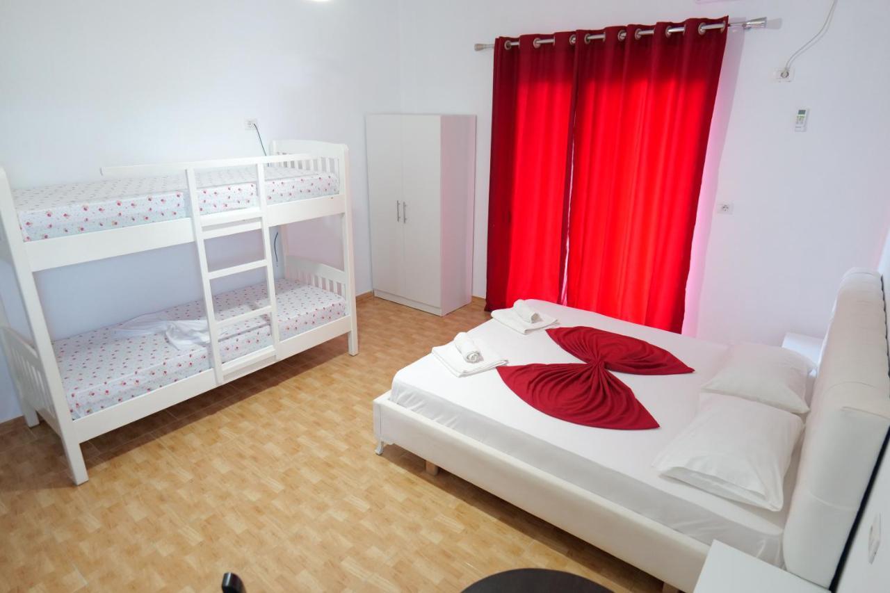 Vila Relax Ksamil Exteriör bild