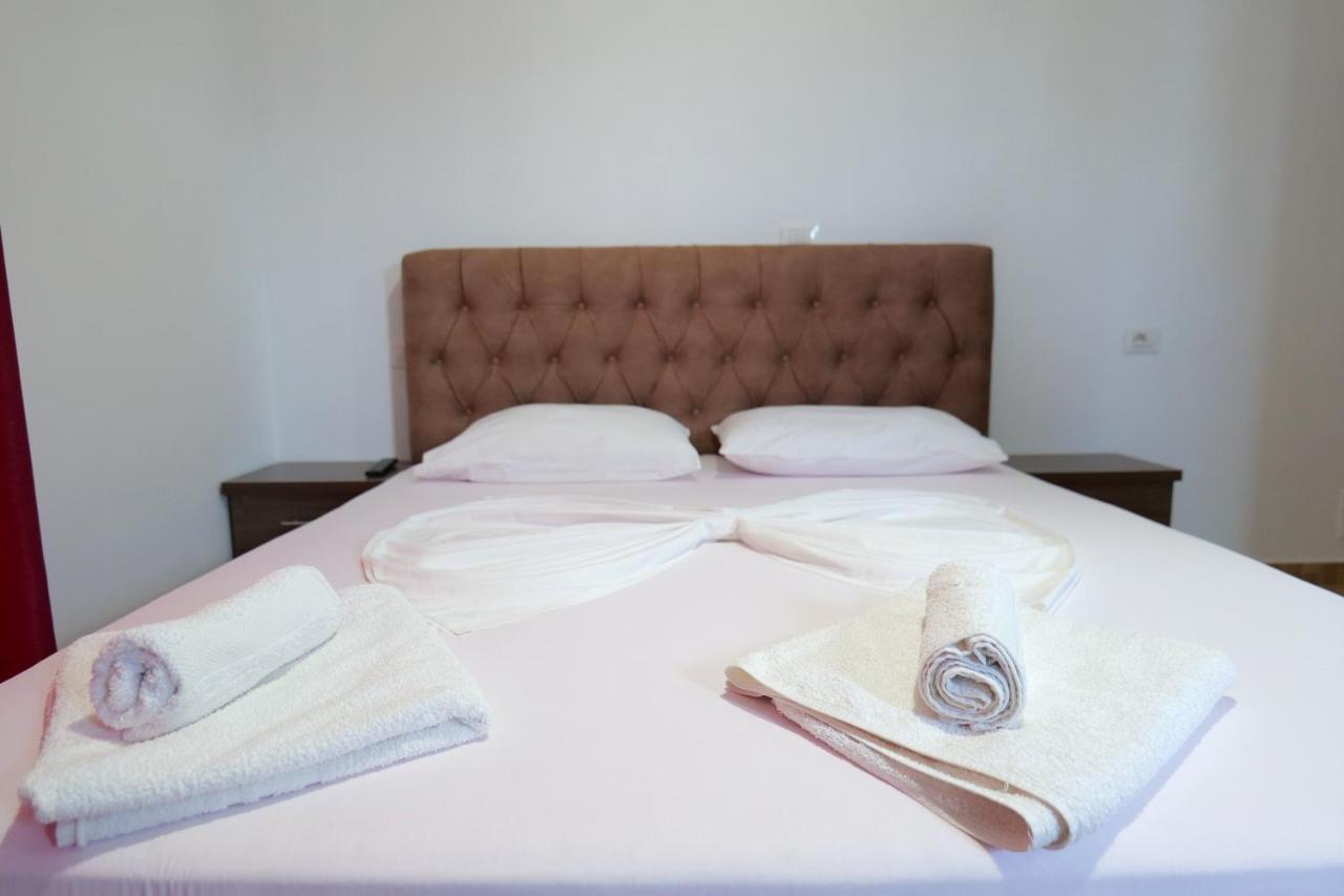 Vila Relax Ksamil Exteriör bild